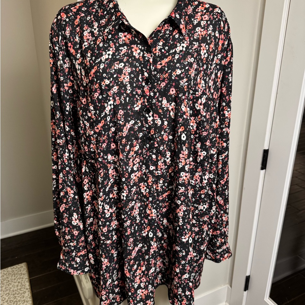 Lane Bryant Black and Pink Floral Tunic Button Down Shirt Size 30/32